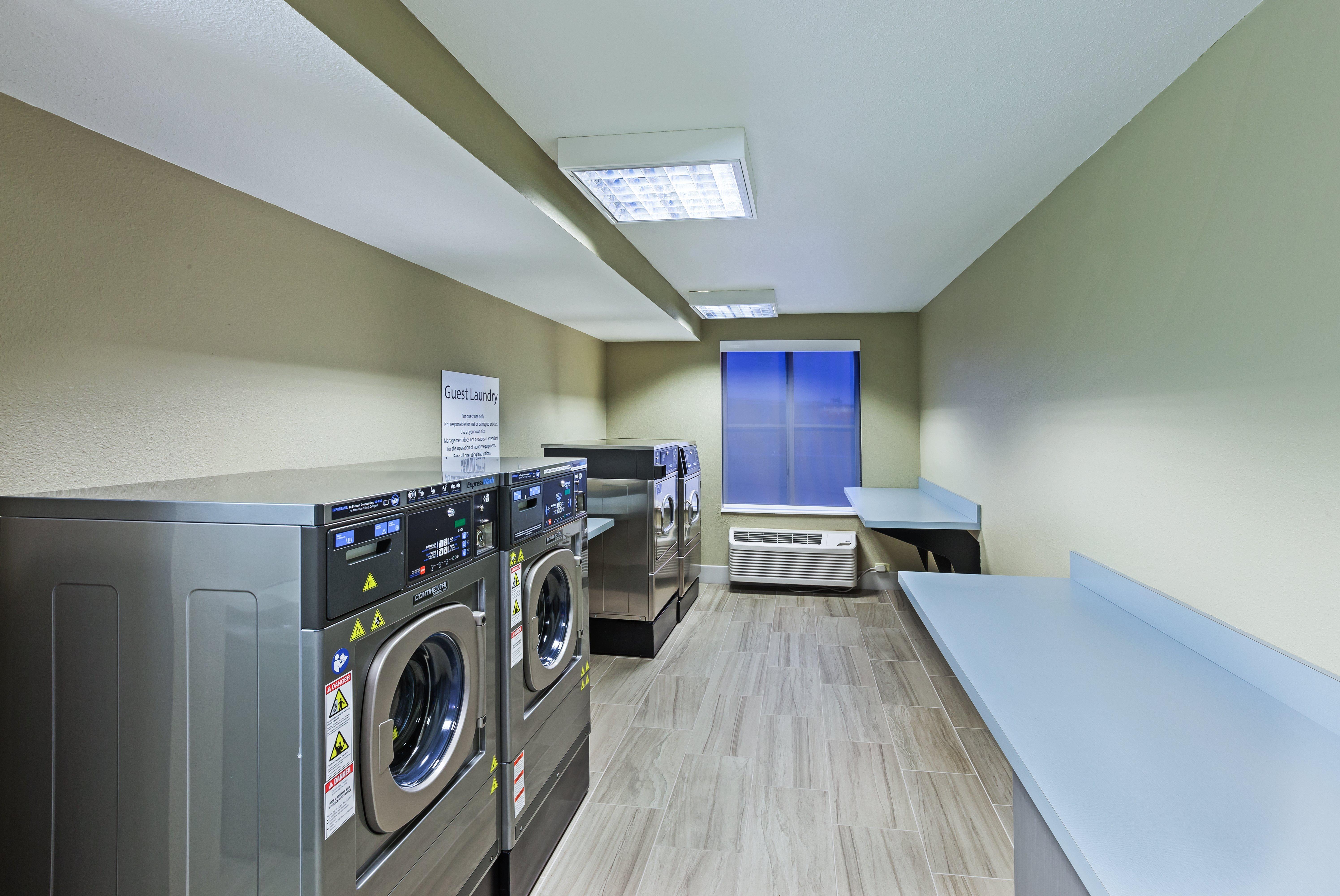 Holiday Inn Express Hotel & Suites Dallas Lewisville By Ihg Exteriör bild