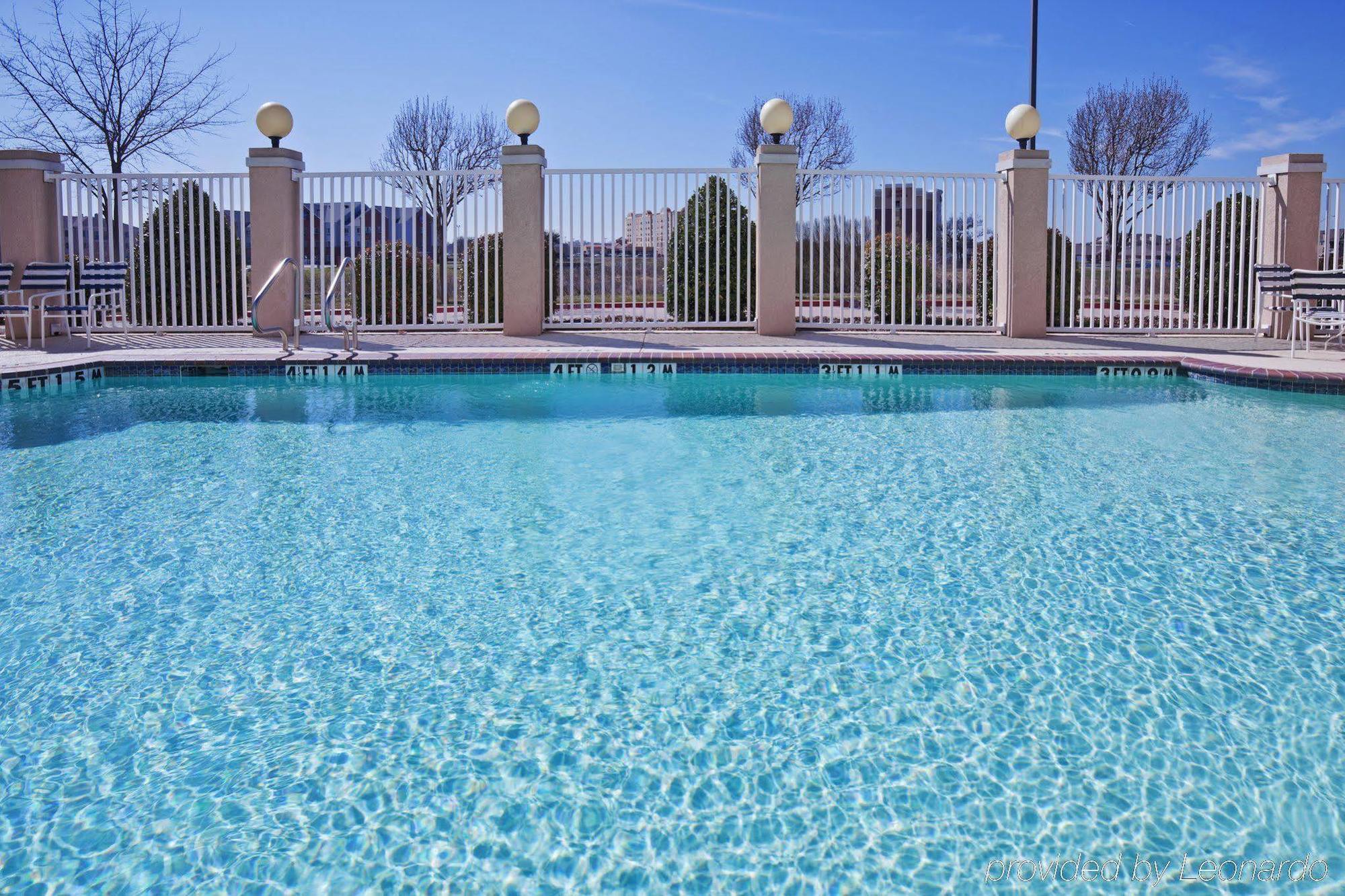 Holiday Inn Express Hotel & Suites Dallas Lewisville By Ihg Exteriör bild