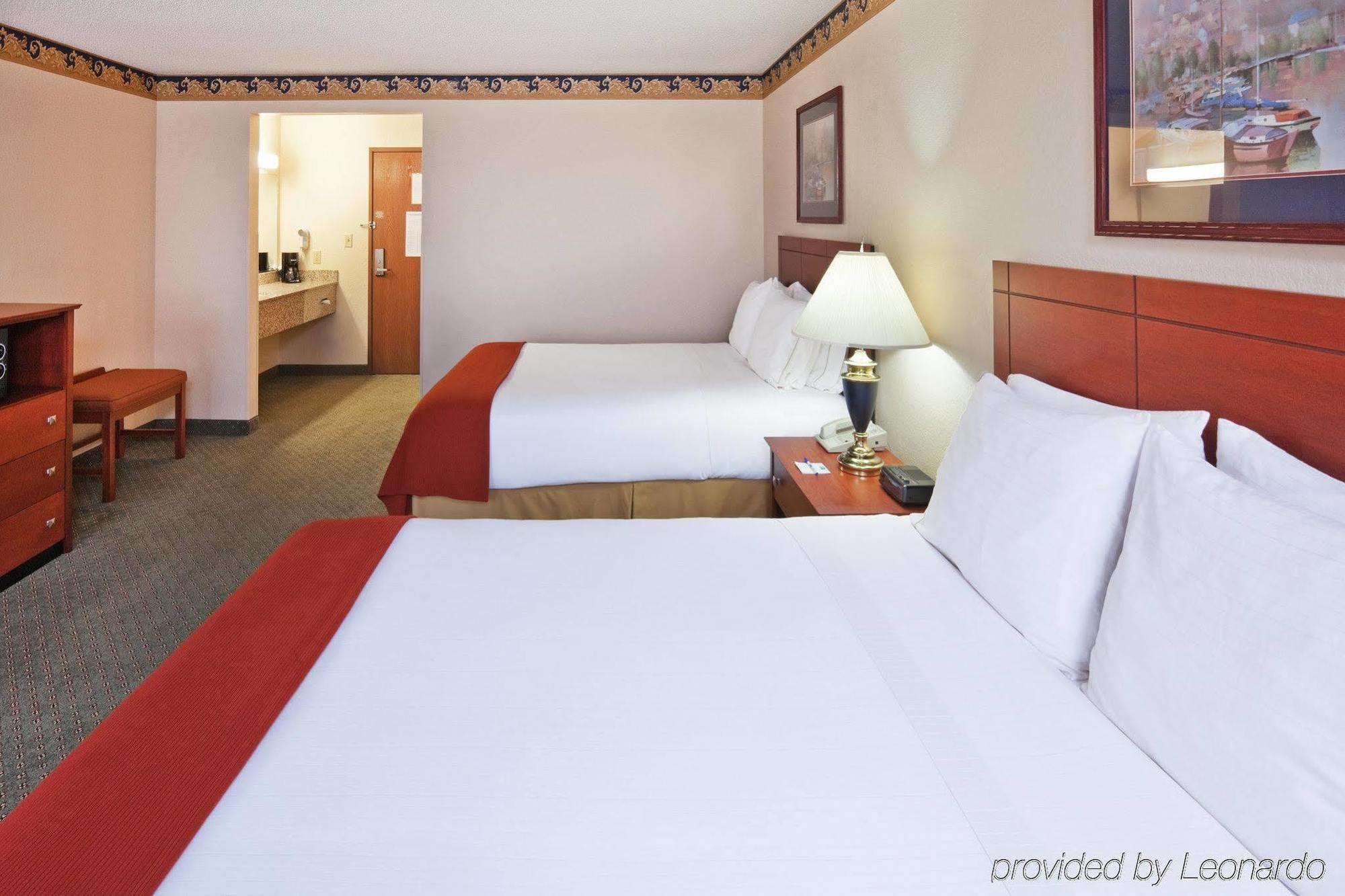 Holiday Inn Express Hotel & Suites Dallas Lewisville By Ihg Exteriör bild