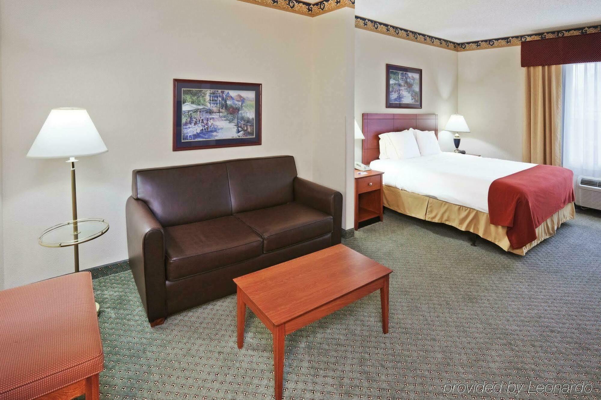 Holiday Inn Express Hotel & Suites Dallas Lewisville By Ihg Exteriör bild